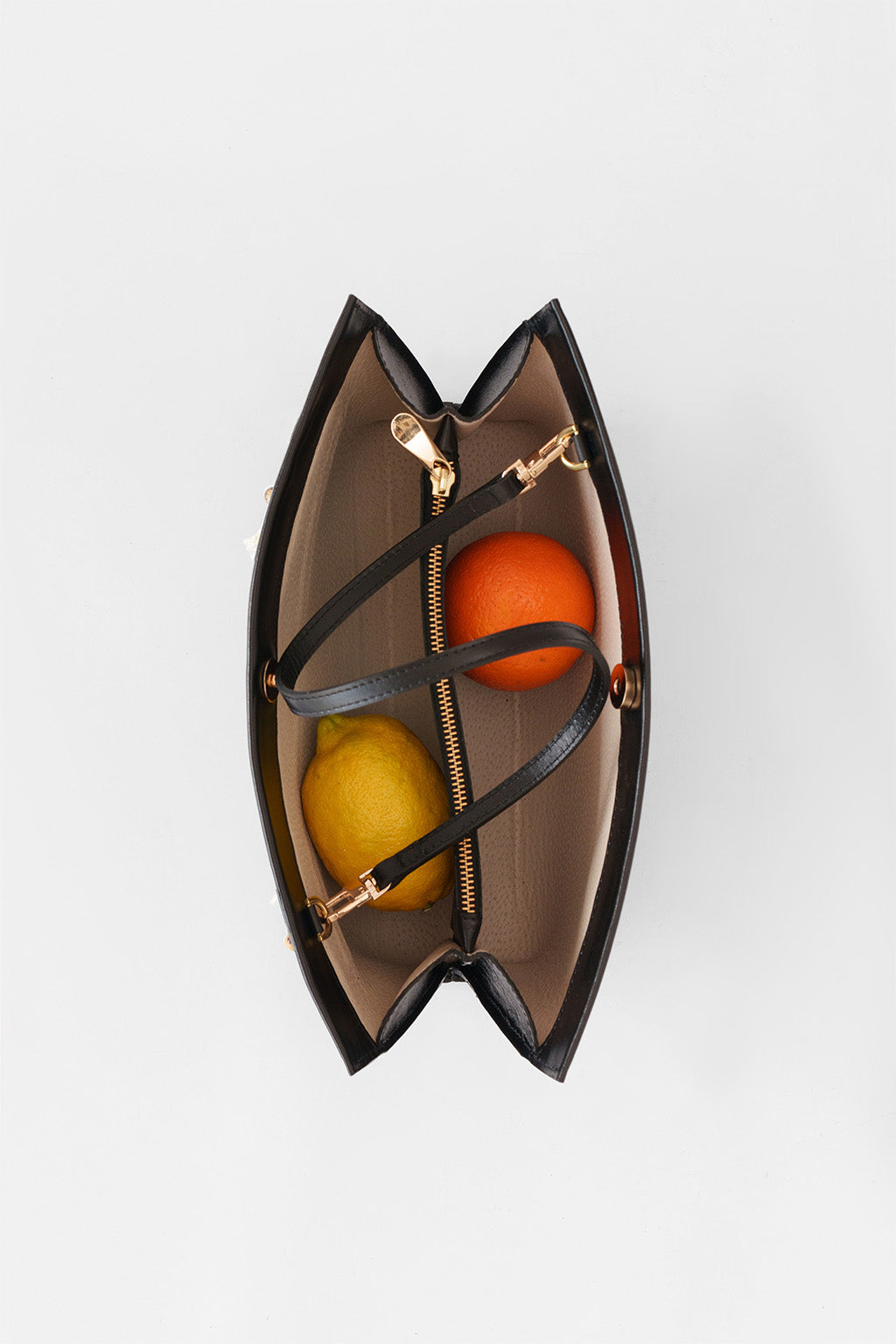 Cartera María Negra con Perlas (Edición Especial)