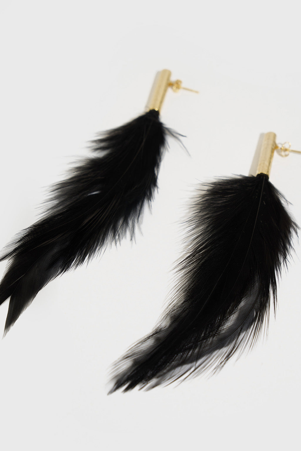 Aros de Metal y Plumas Naturales