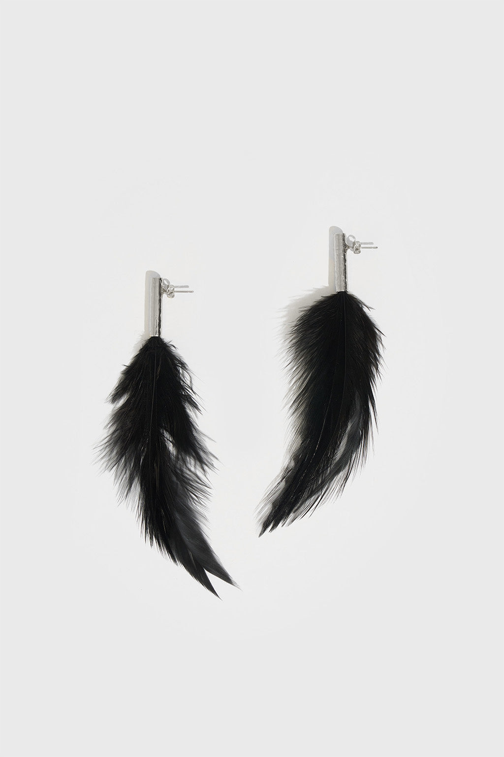 Aros de Metal y Plumas Naturales