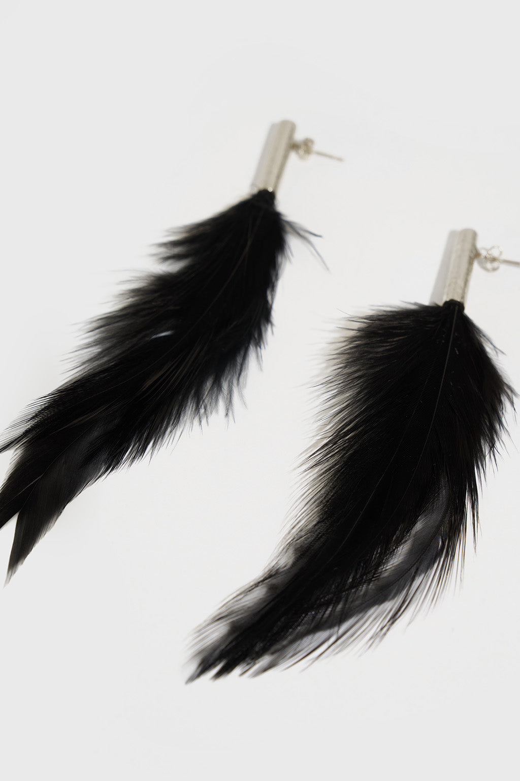 Aros de Metal y Plumas Naturales