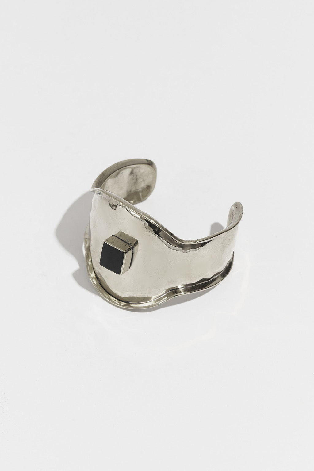 Brazalete de Alpaca y Ébano