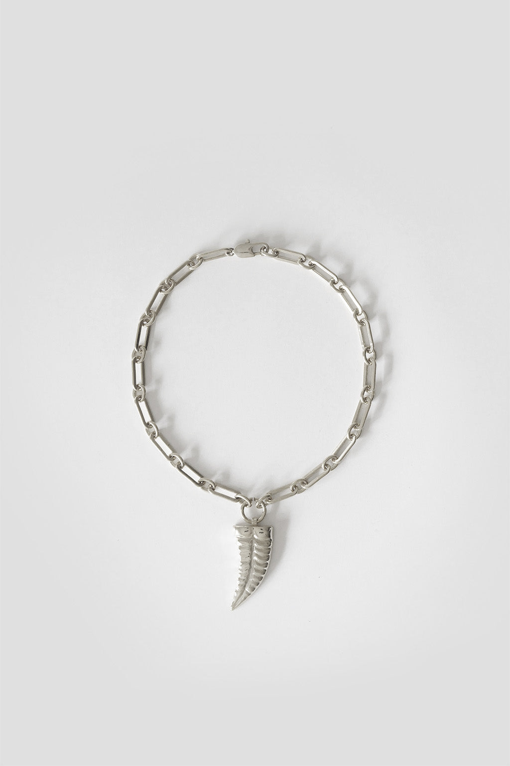 Collar Cuerno de Metal con Cadena