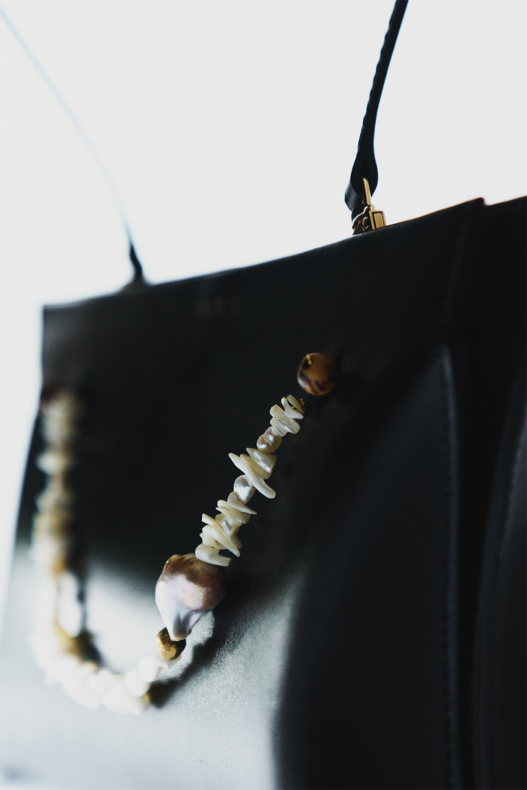 Cartera María Negra con Perlas (Edición Especial)